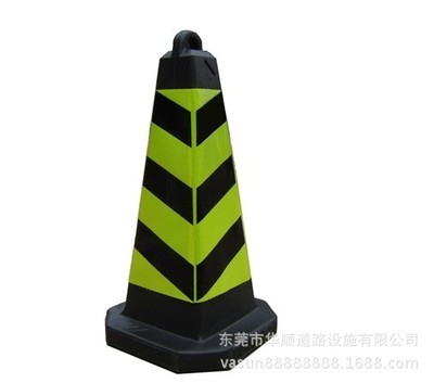 【工廠直銷廣東華順爆款優質灌沙底方錐、優惠路錐、障礙產品】價格,廠家,圖片,路障,東莞市華順道路設施-