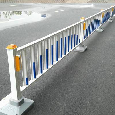 市政道路安全護欄 人行道路防護欄 城市面包管護欄安裝