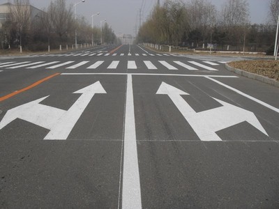 東莞道路與停車場專業(yè)劃線服務(wù)指南 價(jià)格與專家選擇
